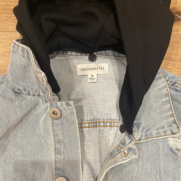 Dance and Marvel  medium cropped jean jacket - Picture 2 of 7